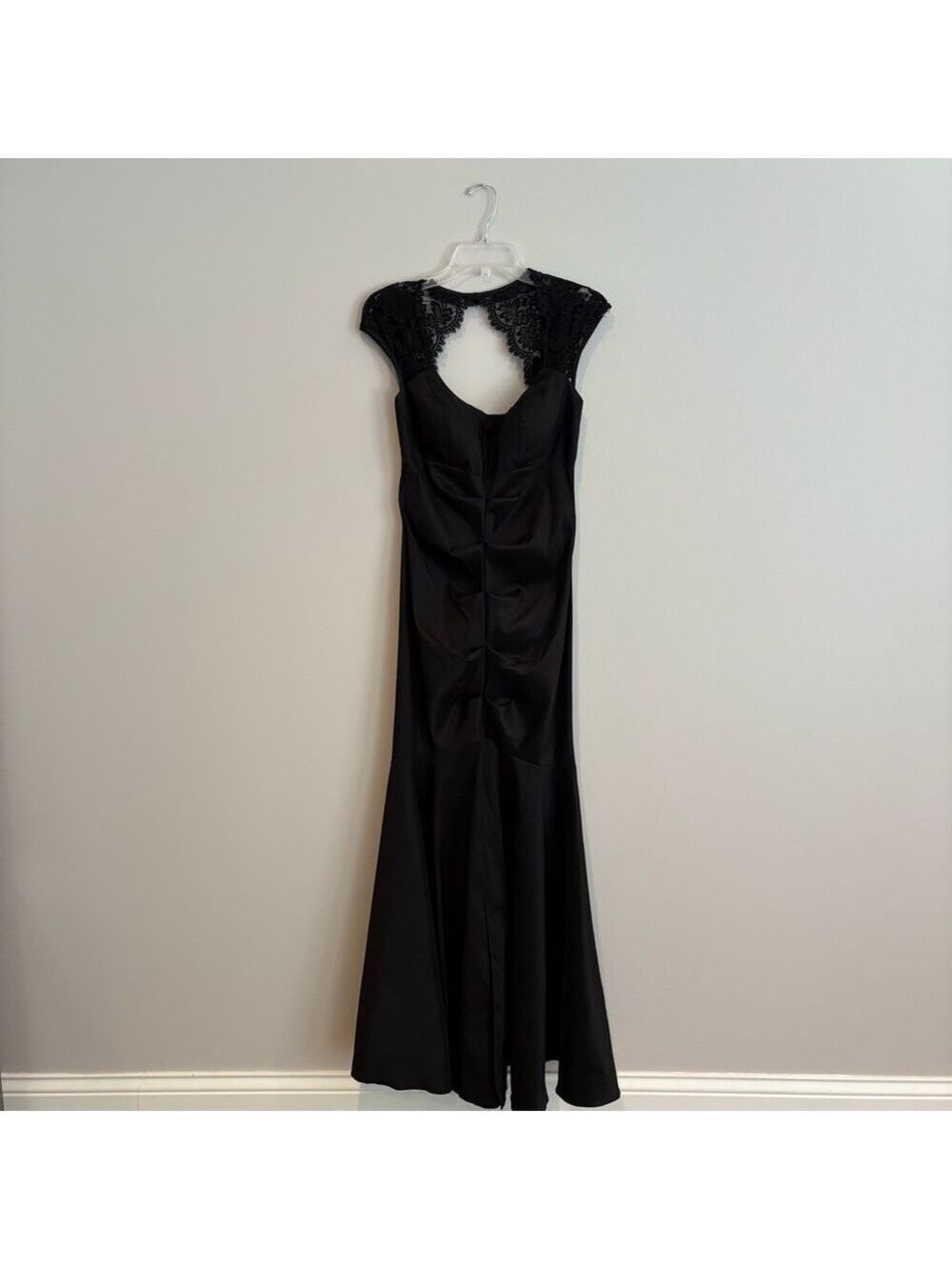 Vintage Cache Black Halter Lace Cap Sleeve Made in USA Mermaid Gown Size 12